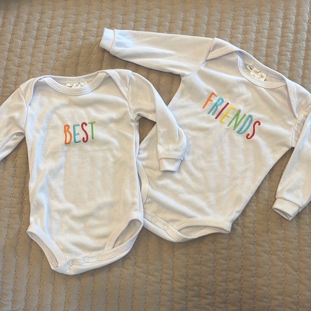Twin Pair 2x 3-6M Best Friends Longsleeve White a Rainbow Onesies Matching